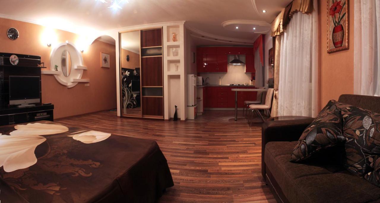 Welcome To Poltava Apartments Екстер'єр фото
